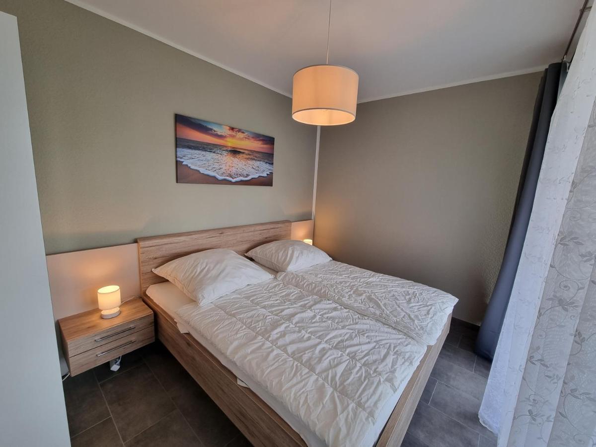 Park-Apartment Scharmuetzelsee Wohnung 1 เวนดิสช์รีทซ์ ภายนอก รูปภาพ
